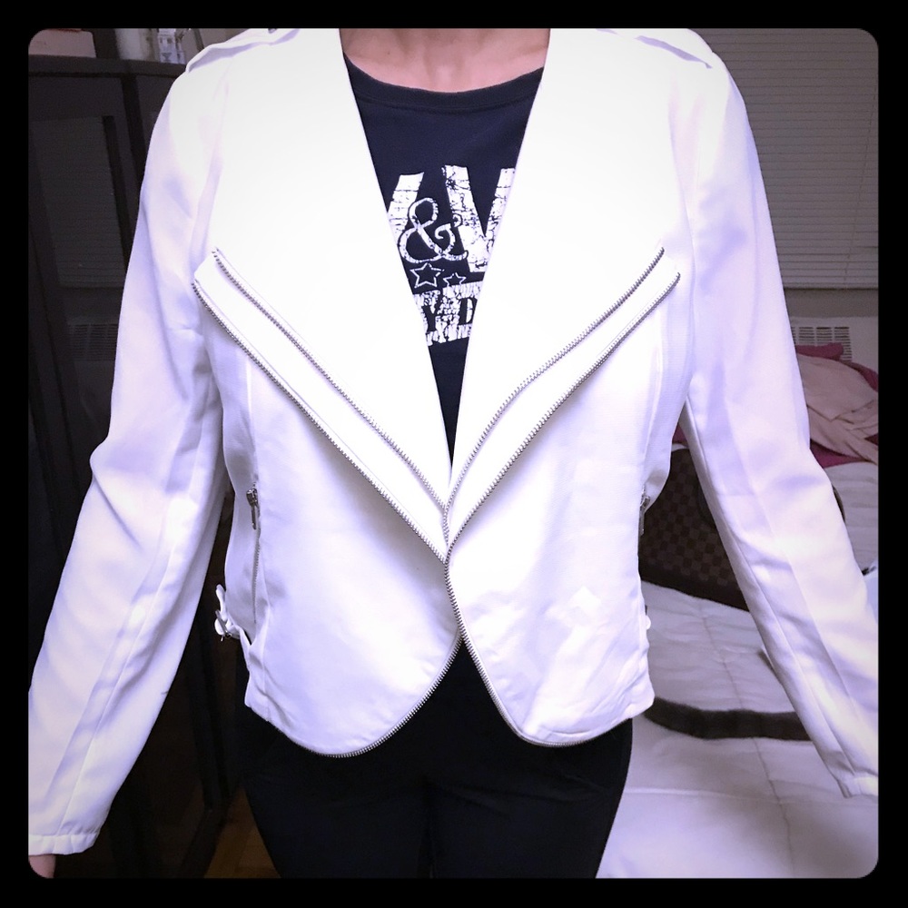 White Zipper Moto Biker Cropped Jacket Bolero